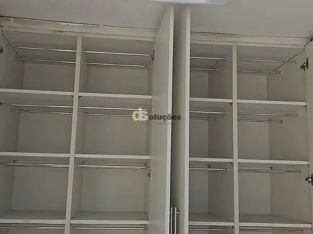 Casa com 244m², à venda ou para alugar, no bairro Jardim Paulista em São Paulo