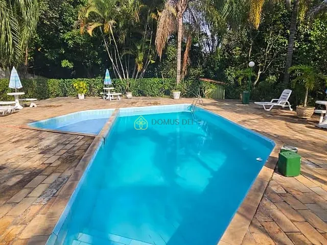 Casa com 300m² 3 quartos e 4 banheiros, à venda, no bairro Morada das Agulhas em Resende