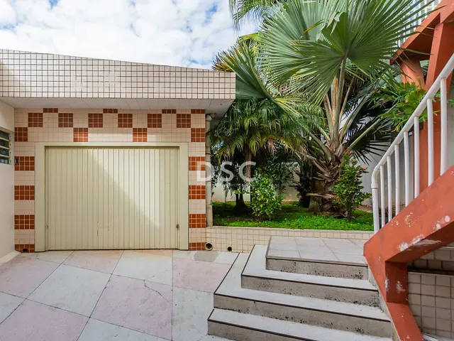 Casa para alugar, no bairro Portão em Curitiba