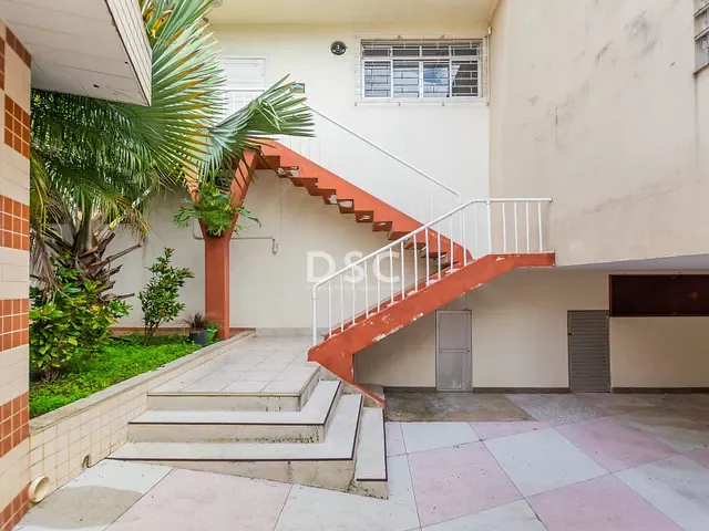 Casa para alugar, no bairro Portão em Curitiba