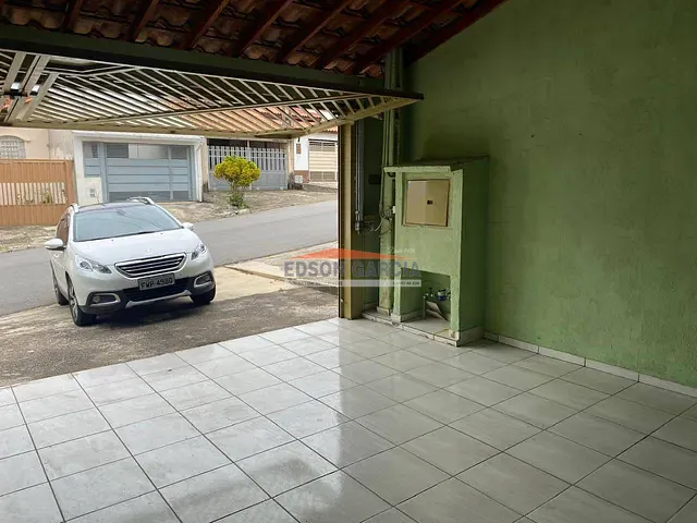 Casa 2 quartos e 2 banheiros, à venda, no bairro Parque São Bento em Sorocaba