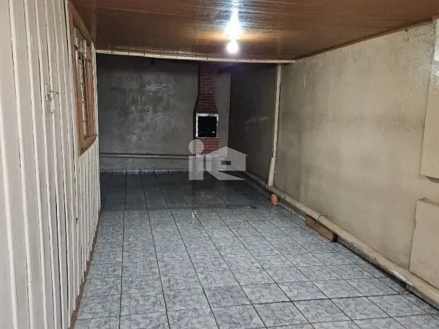 Casa com 270m² 3 quartos e 3 banheiros, à venda, no bairro Centro em Rolândia