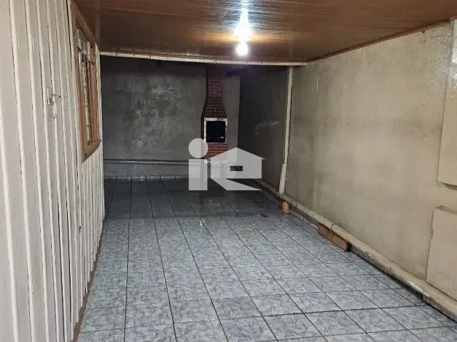 Casa com 270m² 3 quartos e 3 banheiros, à venda, no bairro Centro em Rolândia