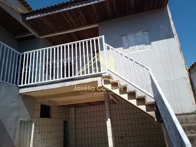 Casa com 250m² 4 quartos e 2 banheiros, à venda, no bairro CPA III em Cuiabá