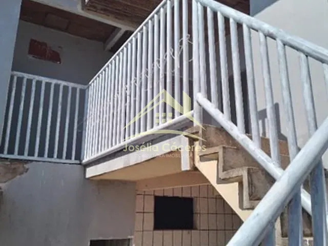 Casa com 250m² 4 quartos e 2 banheiros, à venda, no bairro CPA III em Cuiabá