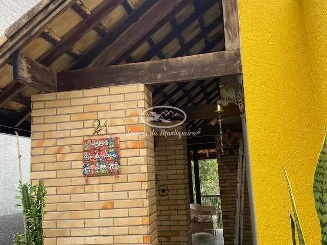 Casa 2 quartos e 2 banheiros, à venda, no bairro Fazendinha (Penedo) em Itatiaia
