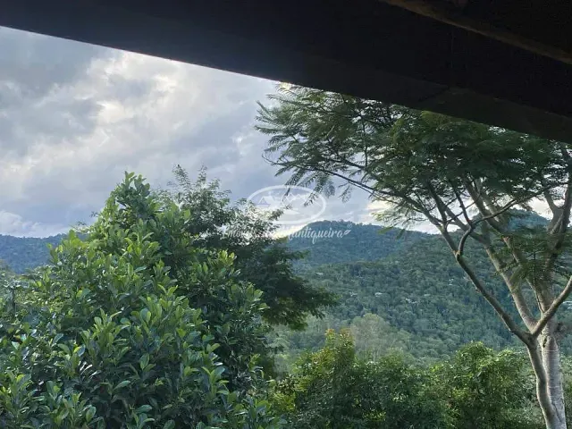 Casa 2 quartos e 2 banheiros, à venda, no bairro Fazendinha (Penedo) em Itatiaia