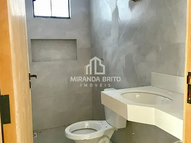 Casa 3 quartos e 2 banheiros, à venda, no bairro Setor Central em Aparecida de Goiânia