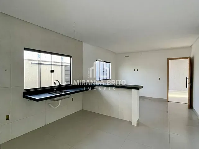 Casa 3 quartos e 2 banheiros, à venda, no bairro Setor Central em Aparecida de Goiânia