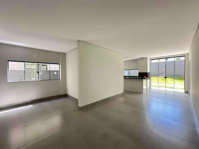 Casa com 255m² 3 quartos e 3 banheiros, à venda, no bairro Parque Tauá Aranguá em Londrina