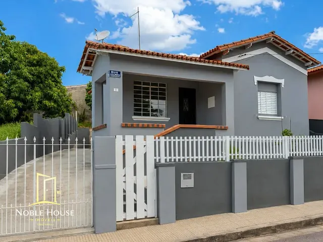 Casa com 366m² 2 quartos e 2 banheiros, à venda, no bairro Centro em Vinhedo
