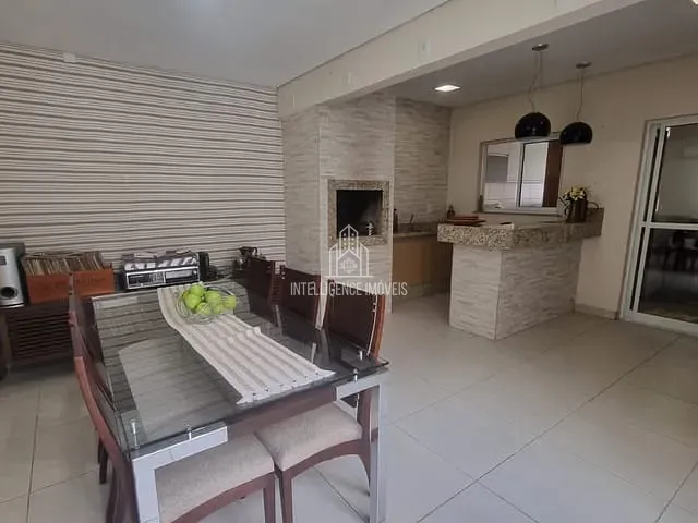 Casa com 125m² 3 quartos e 2 banheiros, para alugar, no bairro Ribeirão do Lipa em Cuiabá