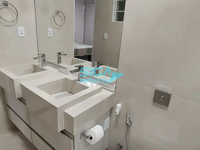 Casa com 212m² 2 quartos e 3 banheiros, à venda, no bairro Santo Expedito Iii em Pouso Alegre