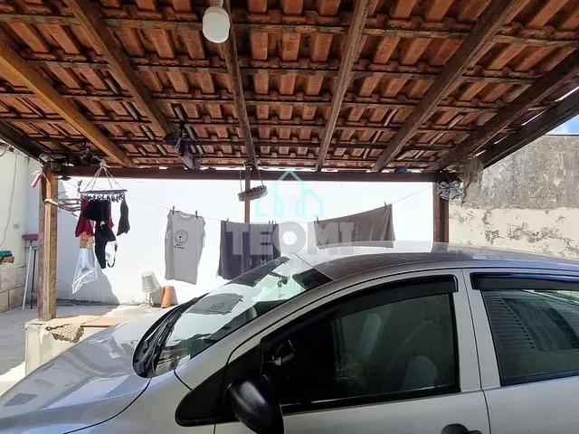 Casa com 250m² 2 quartos e 1 banheiro, à venda, no bairro Parque Piratininga em Taubaté