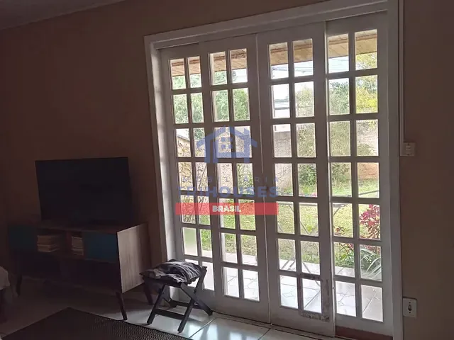 Casa com 876m² 3 quartos e 2 banheiros, à venda, no bairro Vila São Cristóvão em Piraquara