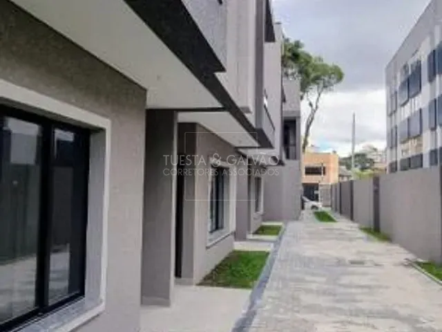 Casa com 192m² 3 quartos e 4 banheiros, à venda, no bairro Água Verde em Curitiba