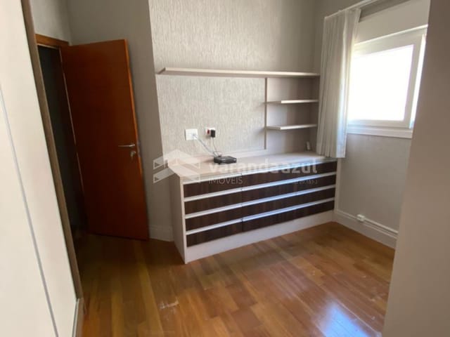 Casa com 400m² 5 quartos e 5 banheiros, à venda, no bairro Loteamento Municipal Brás Cubas em Mogi das Cruzes