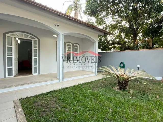 Casa com 360m² 4 quartos e 2 banheiros, à venda, no bairro Voldac em Volta Redonda