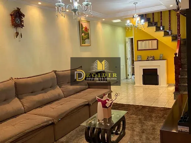 Casa com 200m² 3 quartos e 3 banheiros, à venda, no bairro Jardim Nove de Julho em São Paulo