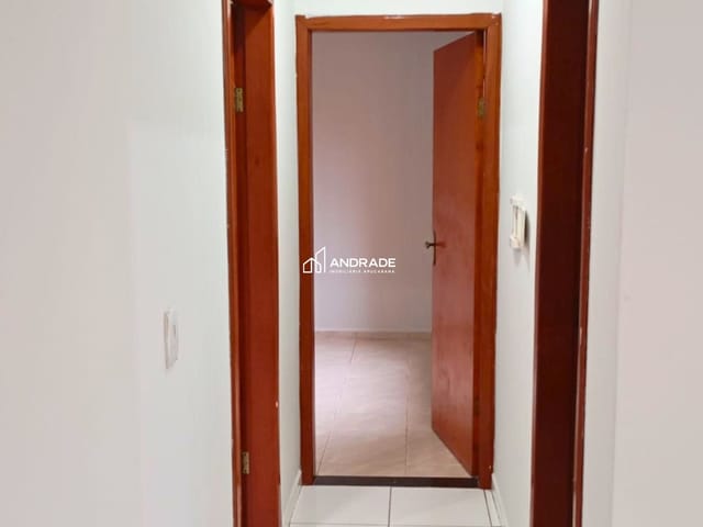 Casa com 100m² 2 quartos e 1 banheiro, à venda, no bairro Loteamento Residencial Uirapuru em Apucarana
