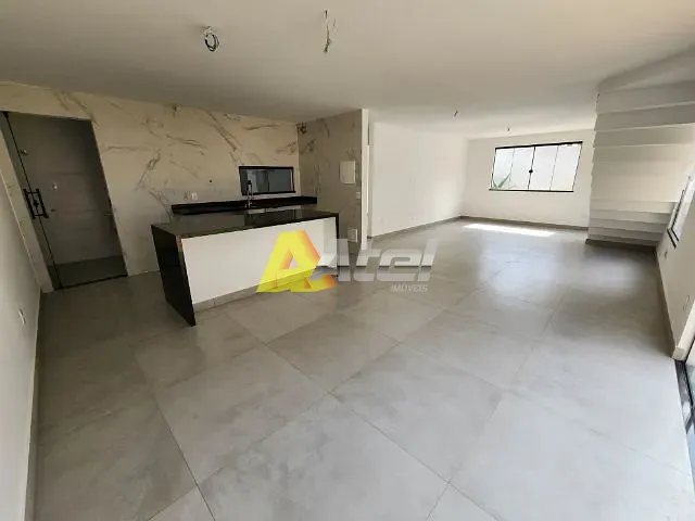 Casa com 150m² 4 quartos e 3 banheiros, à venda, no bairro Jacarepaguá em Rio de Janeiro