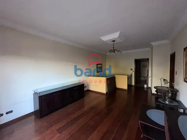Casa com 80m² 3 quartos e 2 banheiros, para alugar, no bairro Centro em Porto Feliz