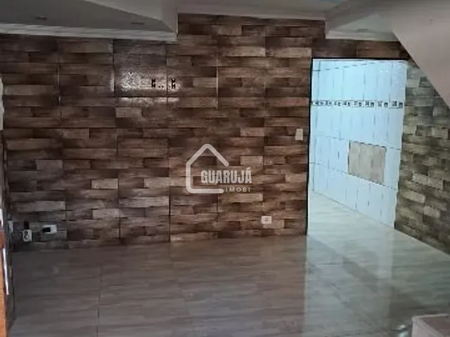 Casa 3 quartos e 2 banheiros, à venda, no bairro Morrinhos em Guarujá