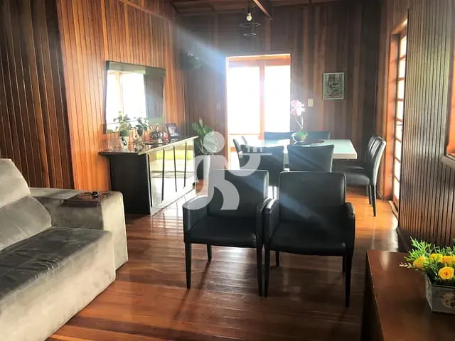 Casa 3 quartos e 4 banheiros, à venda, no bairro Campestre em Piracicaba