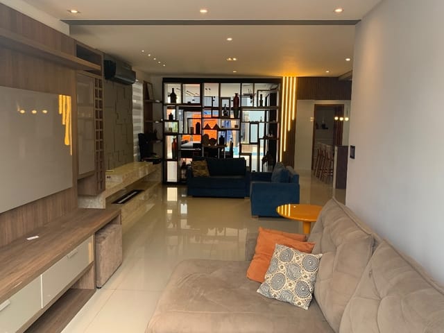Casa com 300m² 3 quartos e 5 banheiros, à venda, no bairro Cidade Parquelandia em Mogi das Cruzes