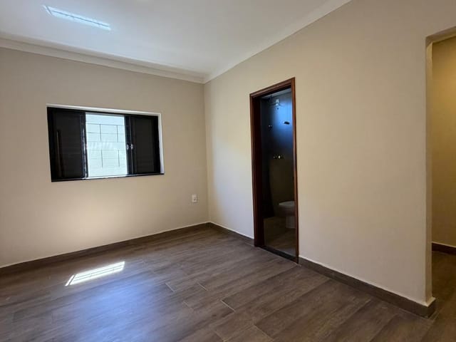 Casa 3 quartos e 5 banheiros, à venda, no bairro Jardim Lima em Franca