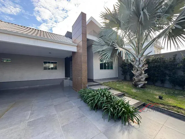Casa com 360m² 3 quartos e 3 banheiros, à venda, no bairro Loteamento Residencial Cazarin em Apucarana