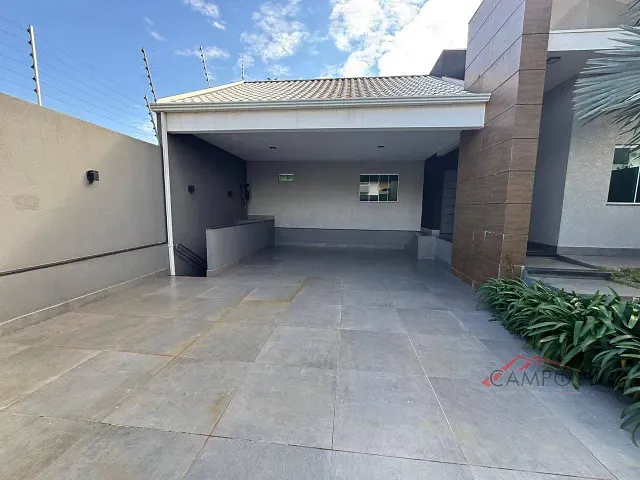 Casa com 360m² 3 quartos e 3 banheiros, à venda, no bairro Loteamento Residencial Cazarin em Apucarana