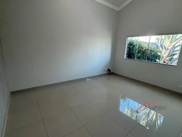 Casa com 360m² 3 quartos e 3 banheiros, à venda, no bairro Loteamento Residencial Cazarin em Apucarana