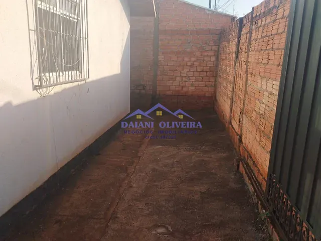 Casa 2 quartos e 1 banheiro, para alugar, no bairro IRMÃ PAULINA em Cambará