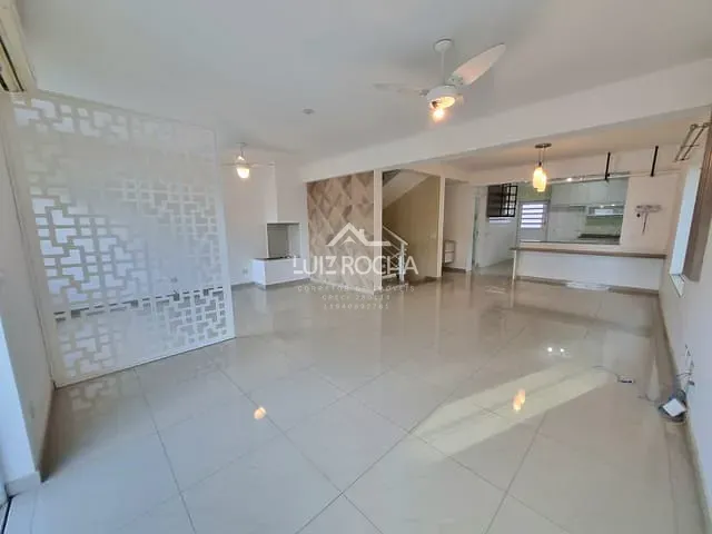 Casa com 280m² 4 quartos e 5 banheiros, à venda, no bairro Jardim das Flores em Cotia