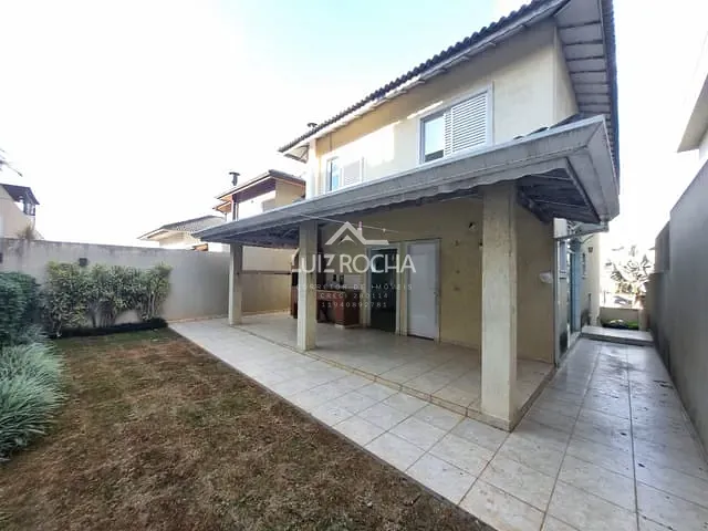 Casa com 280m² 4 quartos e 5 banheiros, à venda, no bairro Jardim das Flores em Cotia