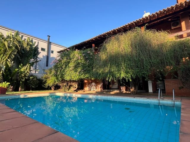 Casa com 1000m² 5 quartos e 3 banheiros, à venda, no bairro Parque Residencial Colina das Estrelas em Tatuí