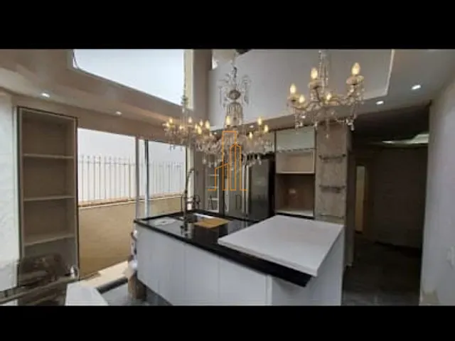 Casa com 384m² 4 quartos e 4 banheiros, à venda, no bairro  Alphaville em Santana de Parnaíba
