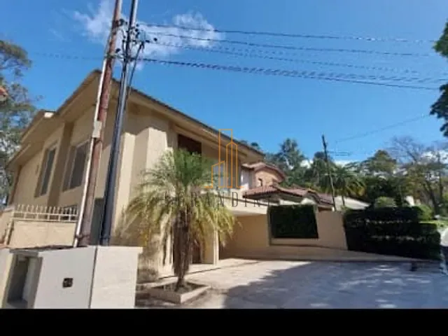 Casa com 384m² 4 quartos e 4 banheiros, à venda, no bairro  Alphaville em Santana de Parnaíba