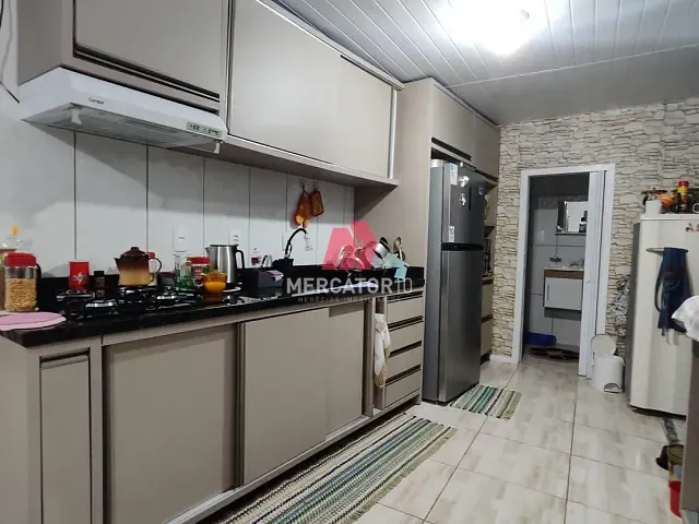 Casa 3 quartos e 2 banheiros, à venda, no bairro Valparaiso em Blumenau