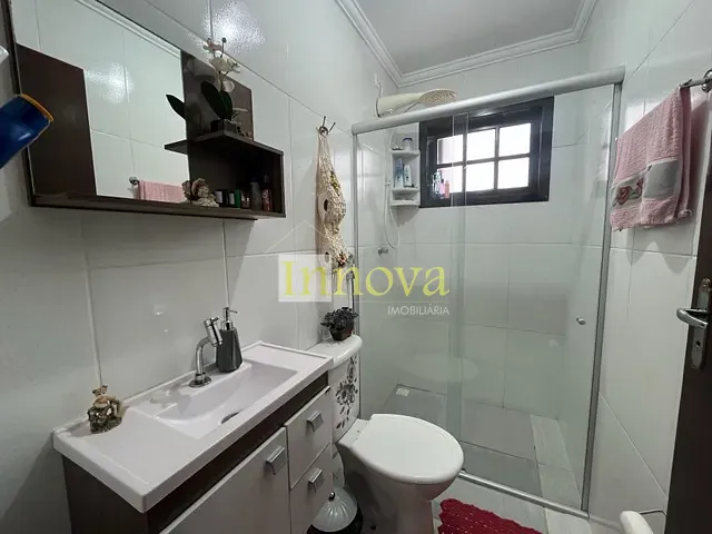 Casa 1 quarto e 1 banheiro, à venda, no bairro Martim de Sá em Caraguatatuba