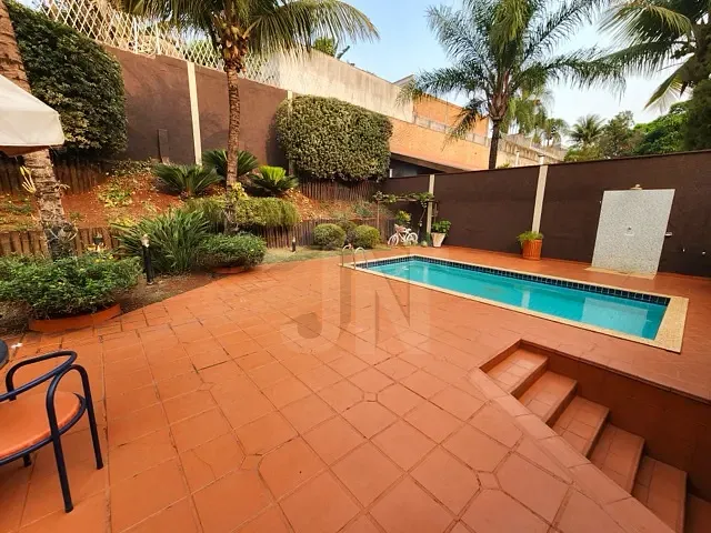 Casa com 875m² 4 quartos e 5 banheiros, à venda, no bairro Residencial Flórida em Ribeirão Preto