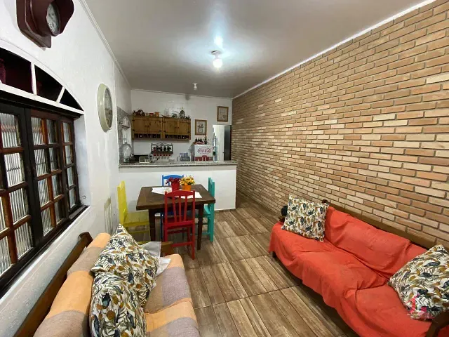 Casa com 125m² 2 quartos e 2 banheiros, à venda, no bairro Corumba em Itanhaém
