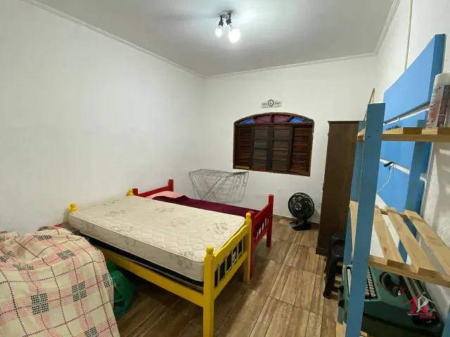 Casa com 125m² 2 quartos e 2 banheiros, à venda, no bairro Corumba em Itanhaém