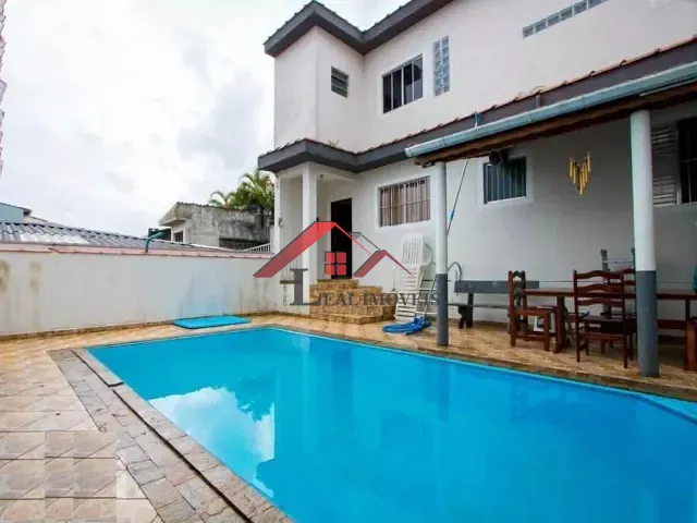 Casa com 300m² 4 quartos e 3 banheiros, à venda, no bairro Parque Novo Oratório em Santo André
