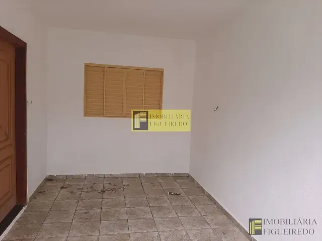 Casa com 70m² 2 quartos e 1 banheiro, para alugar, no bairro Parque Residencial Cambuí em São José do Rio Preto
