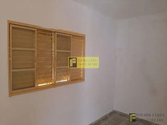 Casa com 70m² 2 quartos e 1 banheiro, para alugar, no bairro Parque Residencial Cambuí em São José do Rio Preto