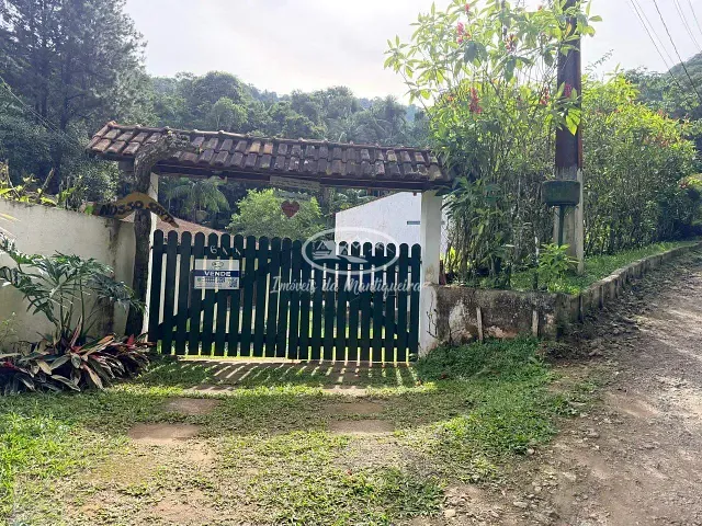 Casa com 1850m² 2 quartos e 2 banheiros, à venda, no bairro Fazendinha (Penedo) em Itatiaia
