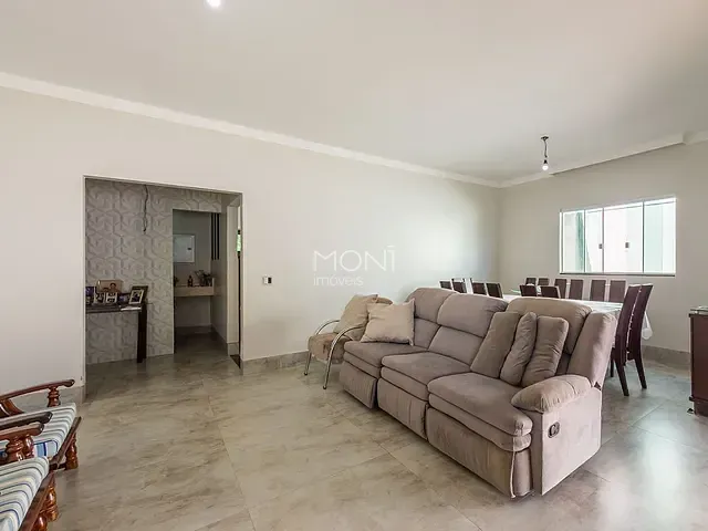 Casa 4 quartos e 6 banheiros, à venda, no bairro Guará I em Brasília