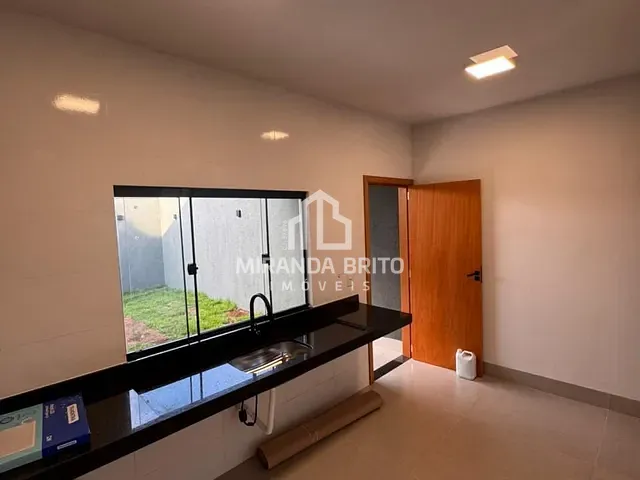 Casa 2 quartos e 2 banheiros, à venda, no bairro Garavelo Sul II em Hidrolândia